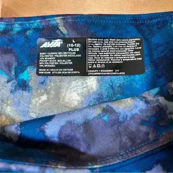 2 for$15 Avia NWT Blue Patterned Leggings Girls size L (10-12) plus - Picture 4 of 10